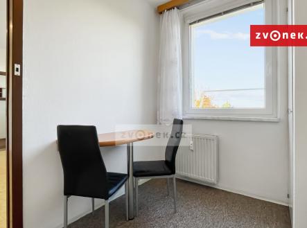 Obrázek k zakázce č.: 697806 | Pronájem bytu, 2+1, 45 m²