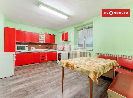 Obrázek k zakázce č.: 709522 | Prodej - dům/vila, 240 m²