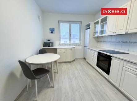 Obrázek k zakázce č.: 697916 | Pronájem bytu, 3+1, 68 m²