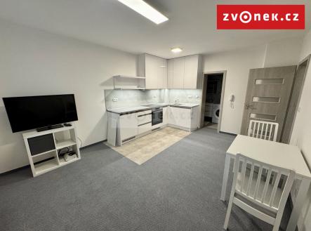 Obrázek k zakázce č.: 703336 | Pronájem bytu, 2+kk, 52 m²