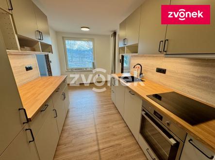 Obrázek k zakázce č.: 707136 | Pronájem bytu, 4+1, 83 m²