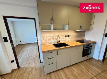 Obrázek k zakázce č.: 707136 | Pronájem bytu, 4+1, 83 m²