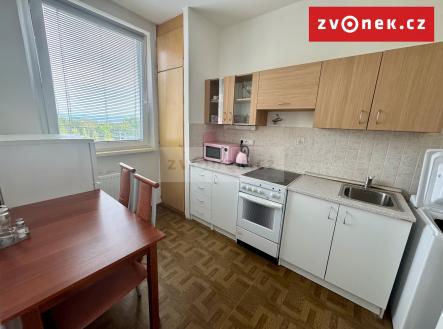 Obrázek k zakázce č.: 703326 | Pronájem bytu, 2+1, 45 m²
