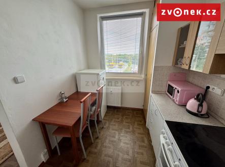 Obrázek k zakázce č.: 703326 | Pronájem bytu, 2+1, 45 m²