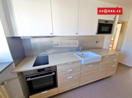 Obrázek k zakázce č.: 690726 | Pronájem bytu, 2+1, 56 m²