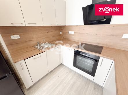 Obrázek k zakázce č.: 712912 | Pronájem bytu, 1+kk, 35 m²