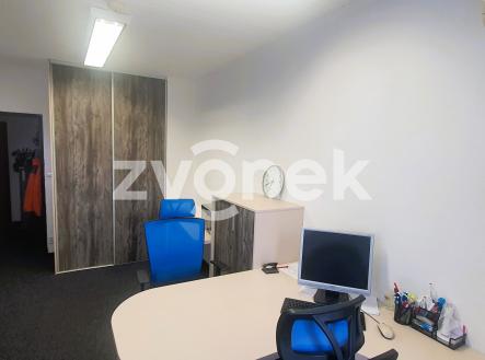 Obrázek k zakázce č.: 715532 | Pronájem - kanceláře, 28 m²