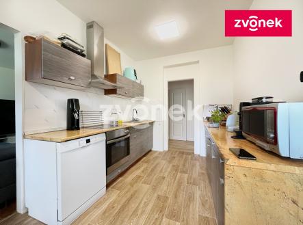 Obrázek k zakázce č.: 711772 | Pronájem bytu, 4+1, 80 m²