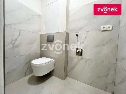 Obrázek k zakázce č.: 711772 | Pronájem bytu, 4+1, 80 m²