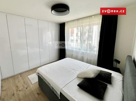 Obrázek k zakázce č.: 699876 | Prodej bytu, 2+kk, 66 m²