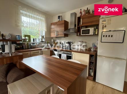 Obrázek k zakázce č.: 716492 | Pronájem bytu, 2+kk, 52 m²