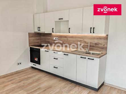 Obrázek k zakázce č.: 716682 | Pronájem bytu, 1+kk, 36 m²
