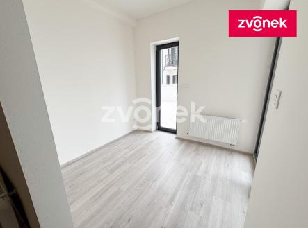 Obrázek k zakázce č.: 712912 | Pronájem bytu, 2+kk, 35 m²