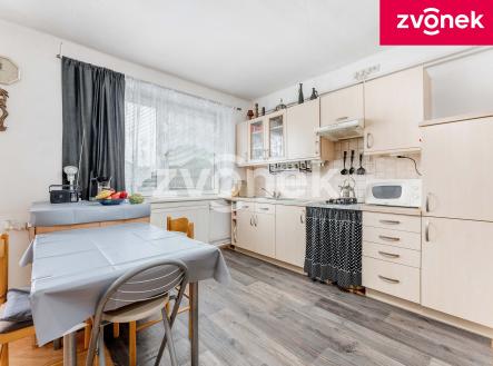 Obrázek k zakázce č.: 716872 | Prodej - dům/vila, 220 m²