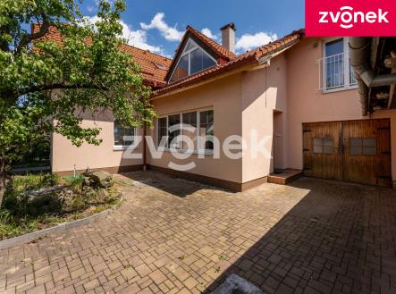 Obrázek k zakázce č.: 718262 | Prodej - dům/vila, 207 m²