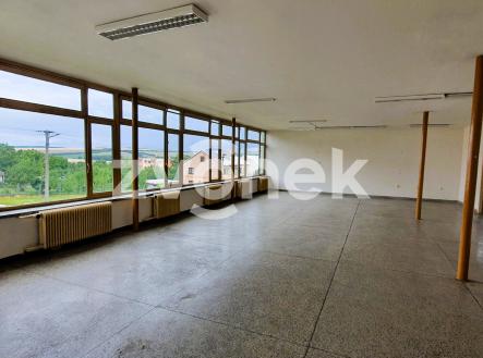 Obrázek k zakázce č.: 718842 | Pronájem - obchodní prostor, 150 m²