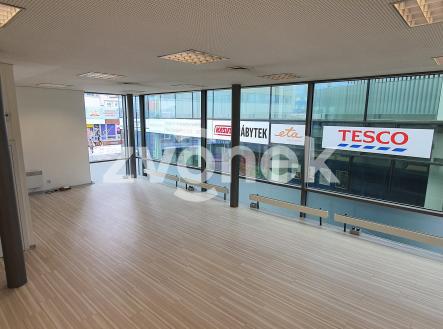 Obrázek k zakázce č.: 718992 | Pronájem - obchodní prostor, 51 m²