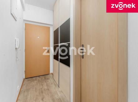 Obrázek k zakázce č.: 713222 | Prodej bytu, 1+kk, 27 m²