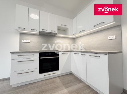 Obrázek k zakázce č.: 720282 | Pronájem bytu, 1+kk, 37 m²