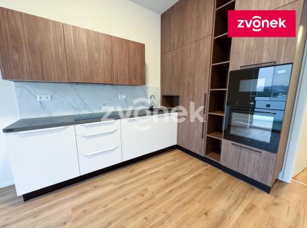 Obrázek k zakázce č.: 723012 | Pronájem bytu, 2+kk, 55 m²