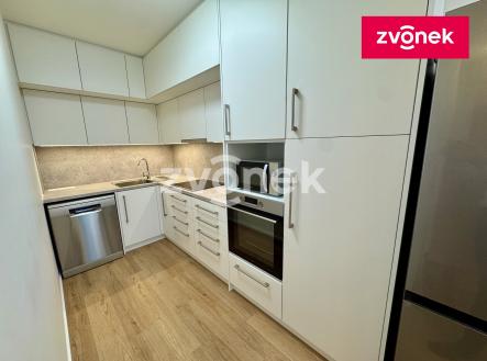 Obrázek k zakázce č.: 723361 | Pronájem bytu, 2+kk, 60 m²