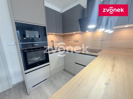 Obrázek k zakázce č.: 723861 | Pronájem bytu, 1+kk, 37 m²