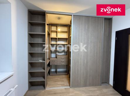 Obrázek k zakázce č.: 725091 | Pronájem bytu, 2+kk, 72 m²