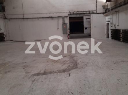 Obrázek k zakázce č.: 724651 | Pronájem - skladovací prostor, 750 m²