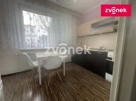 Obrázek k zakázce č.: 725351 | Pronájem bytu, 1+kk, 41 m²
