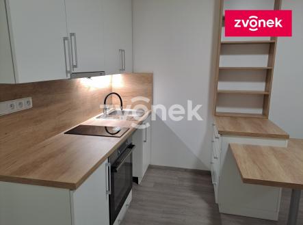 Obrázek k zakázce č.: 725581 | Pronájem bytu, 1+kk, 34 m²