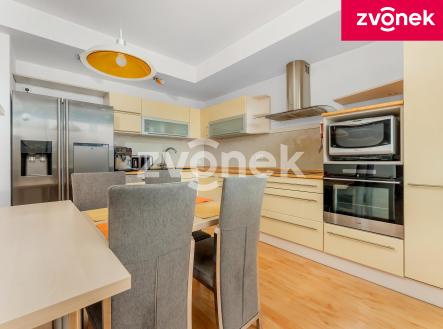 Obrázek k zakázce č.: 721382 | Prodej bytu, 3+kk, 94 m²