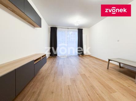 Obrázek k zakázce č.: 729851 | Pronájem bytu, 1+kk, 37 m²