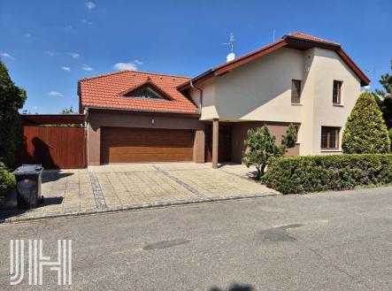Prodej - dům/vila, 280 m²