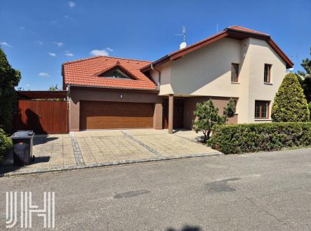 Prodej - dům/vila, 280 m² obrázek