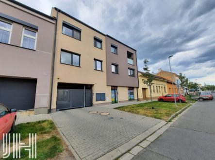 Pronájem bytu, 2+kk, 58 m² obrázek
