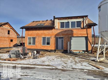 Prodej - dům/vila, 195 m²