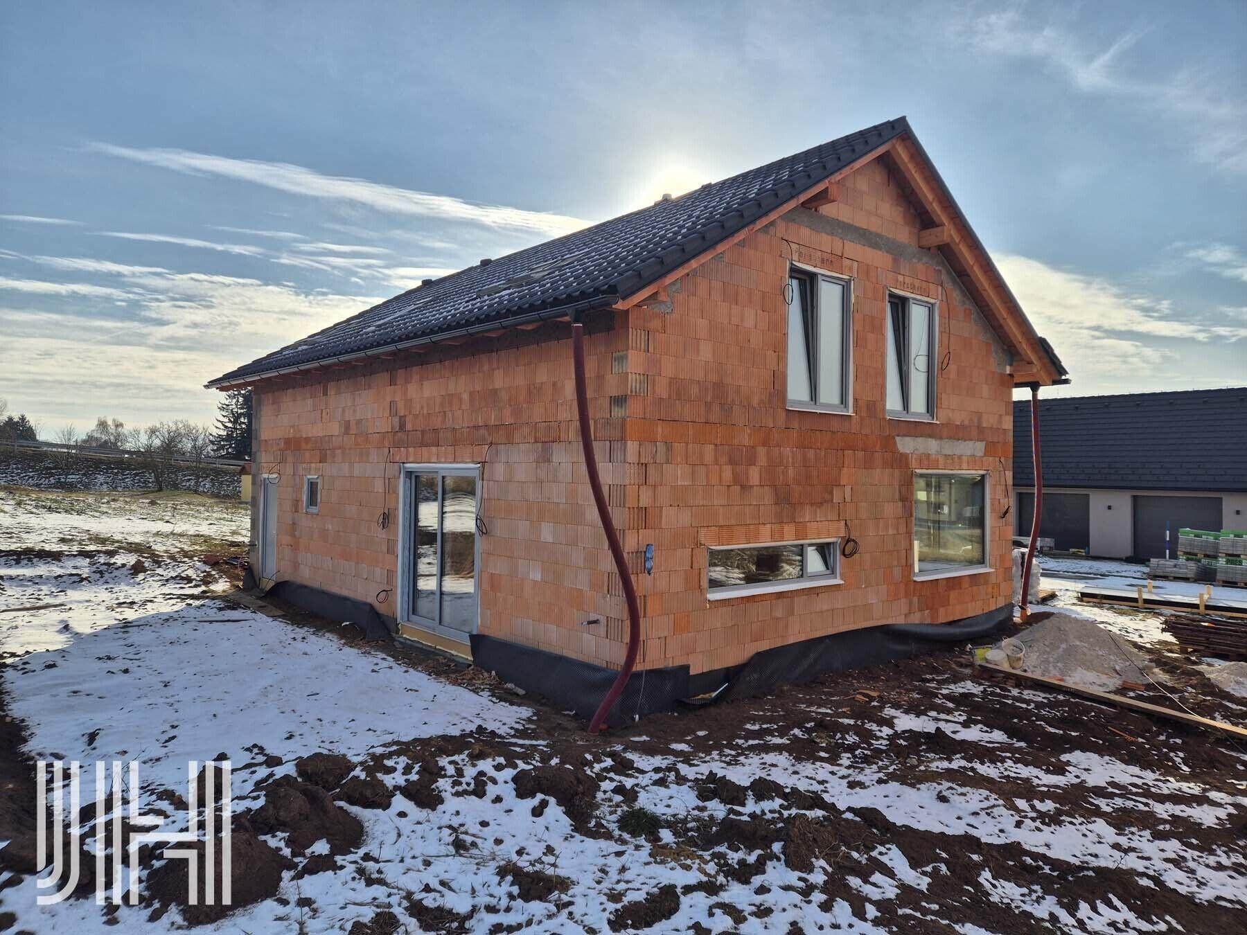 Prodej samostatně stojícího domu v nově vznikající vilkové čtvrti