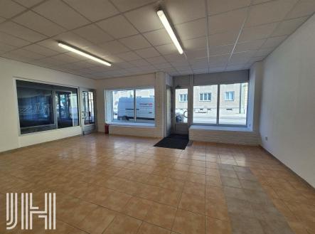 Pronájem - obchodní prostor