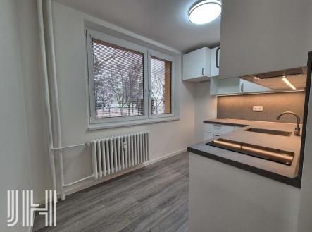 Pronájem bytu, 1+1, 38 m²