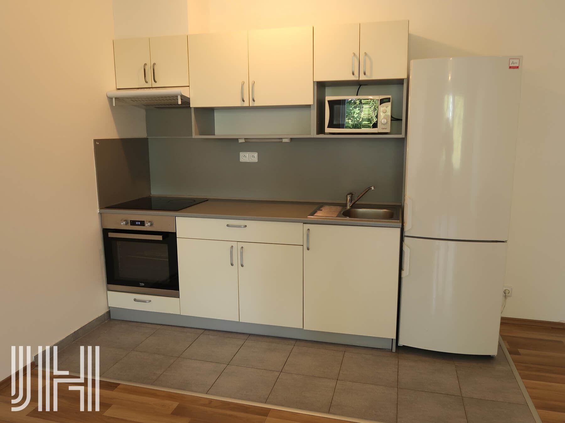 Pronájem bytu 2+kk v bytovém domě v centru