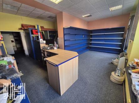 Pronájem - obchodní prostor