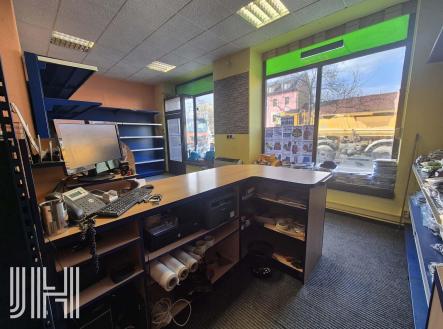 Pronájem - obchodní prostor