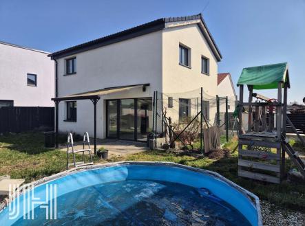 Prodej - dům/vila, 100 m²