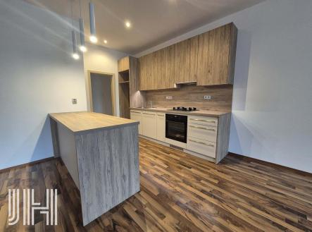 Pronájem bytu, 3+kk, 155 m²