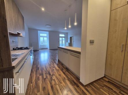 Pronájem bytu, 3+kk, 155 m²