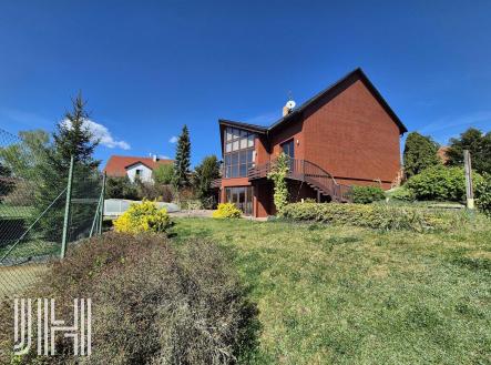 Prodej - dům/vila, 378 m²