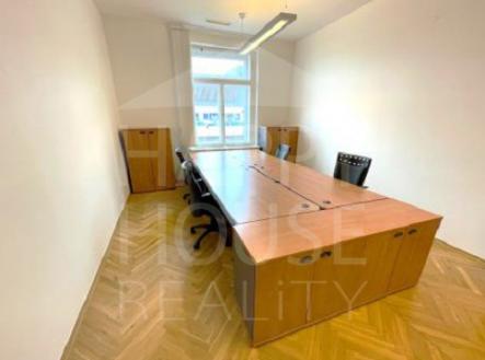 . | Pronájem - kanceláře, 41 m²