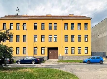 493c.jpg | Prodej - dům/vila, 975 m²