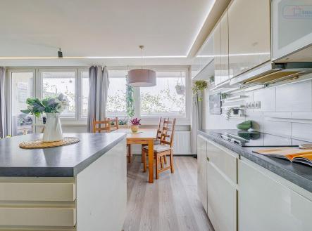 Prodej bytu, 3+kk, 106 m²