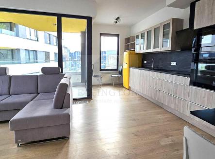 20250414_090506.jpg | Pronájem bytu, 2+kk, 59 m²